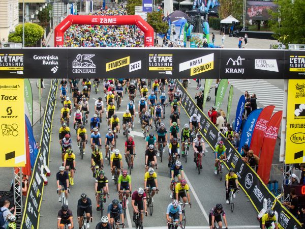 Závod v revíru Tadeje Pogačara? Máme výhodný balíček na L'Etape Slovenia