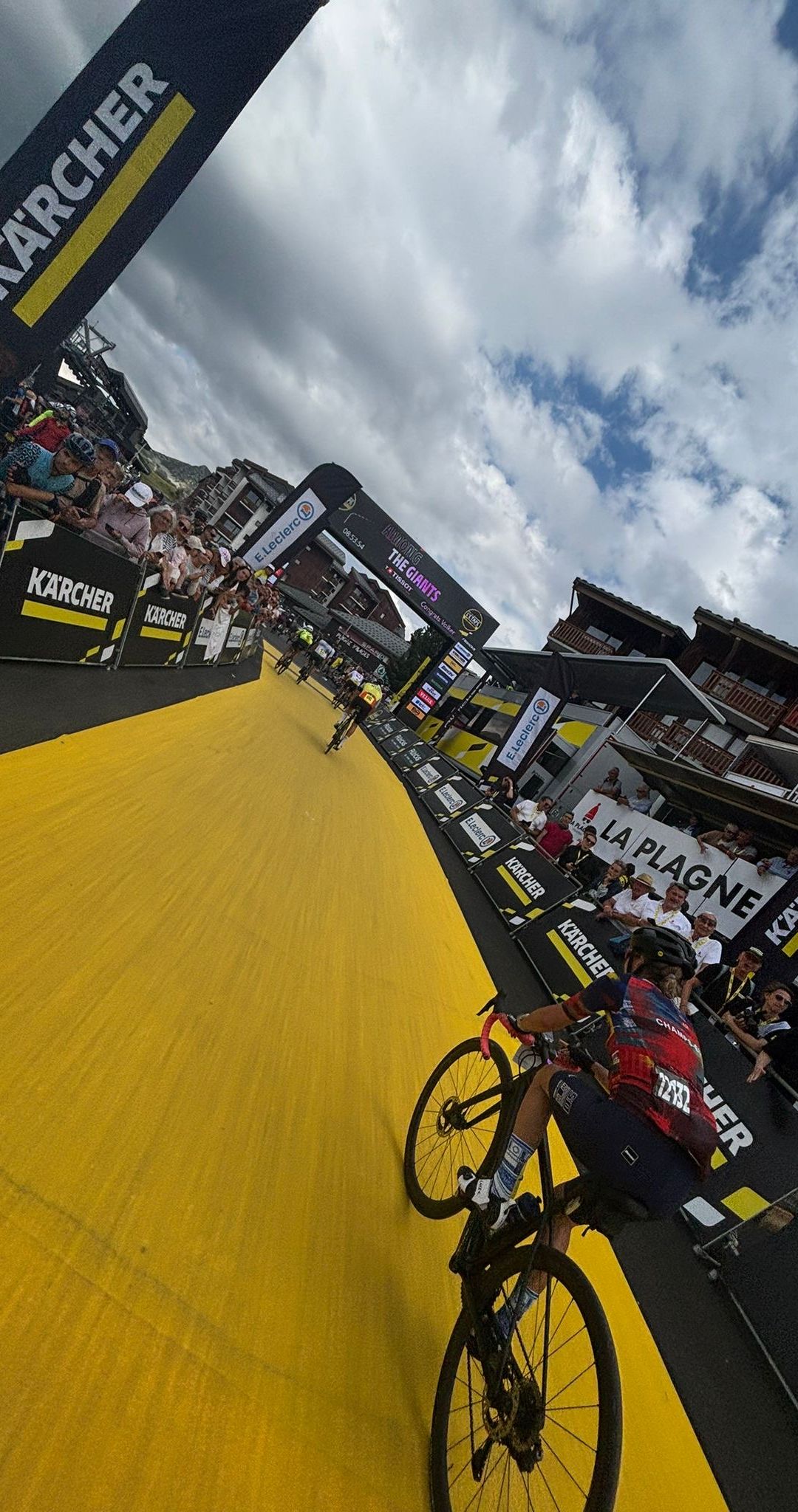 d3c8d3fe-6e4f-4394-a3c5-b95a2e8c204f