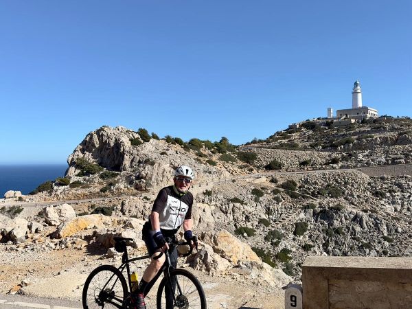 Soustředění na Mallorce: Za explozí barev pro kondici šampionů Tour de France (27. 3. - 4. 4.)